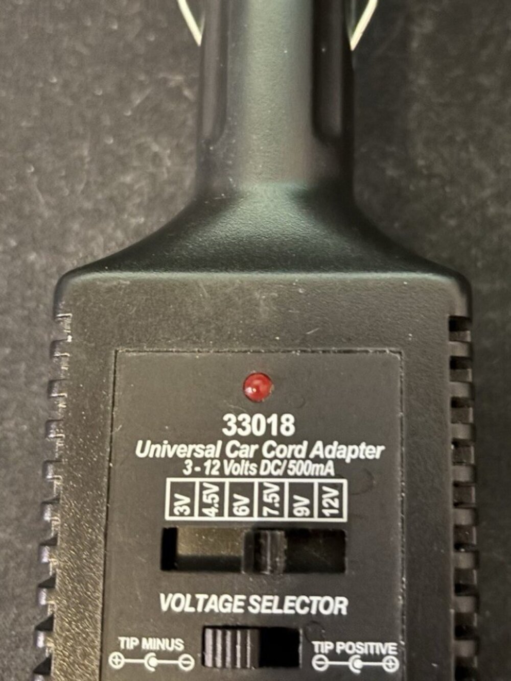 Universal Car Cord Travel Adapter 33018 3-12 Volts 500ma w/ 1 Adapter